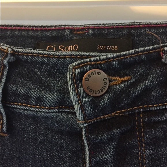 Dark wash high waisted skinny jeans. - Picture 3 of 5